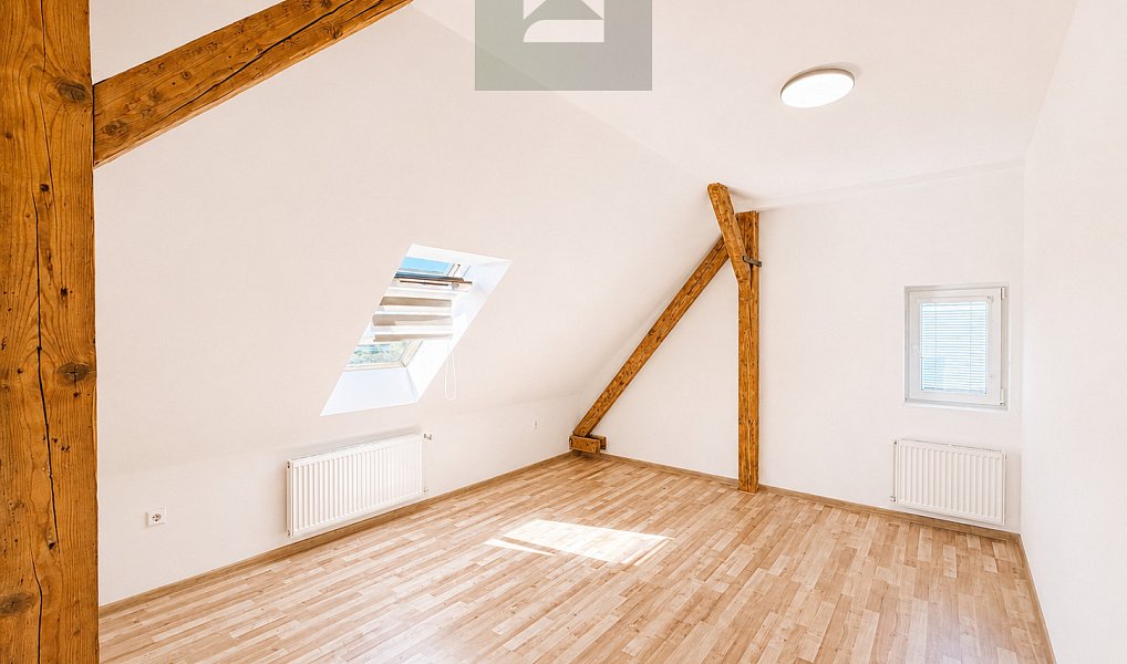 Prodej domu 200 m² s pozemkem 296 m², Plzeň – náhled fotky 36