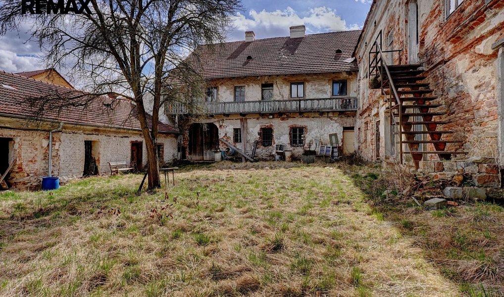 Prodej domu 1 200 m² s pozemkem 2 155 m², Lomnice – náhled fotky 29