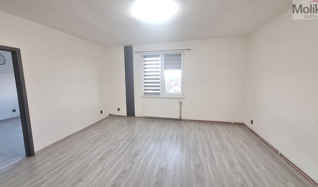 Pronájem bytu 2+1 52 m², Osek – náhled fotky 4