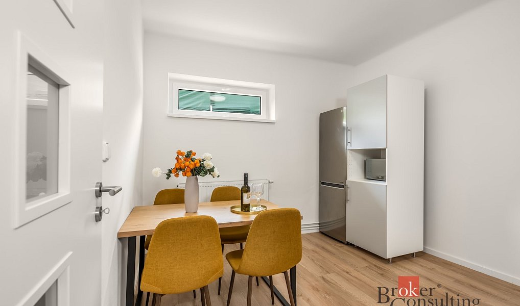 Prodej bytu 2+1 65 m², Praha – náhled fotky 4
