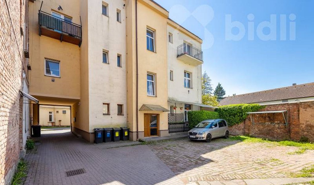 Prodej obchodních prostor 64 m², Hradec Králové – náhled fotky 2
