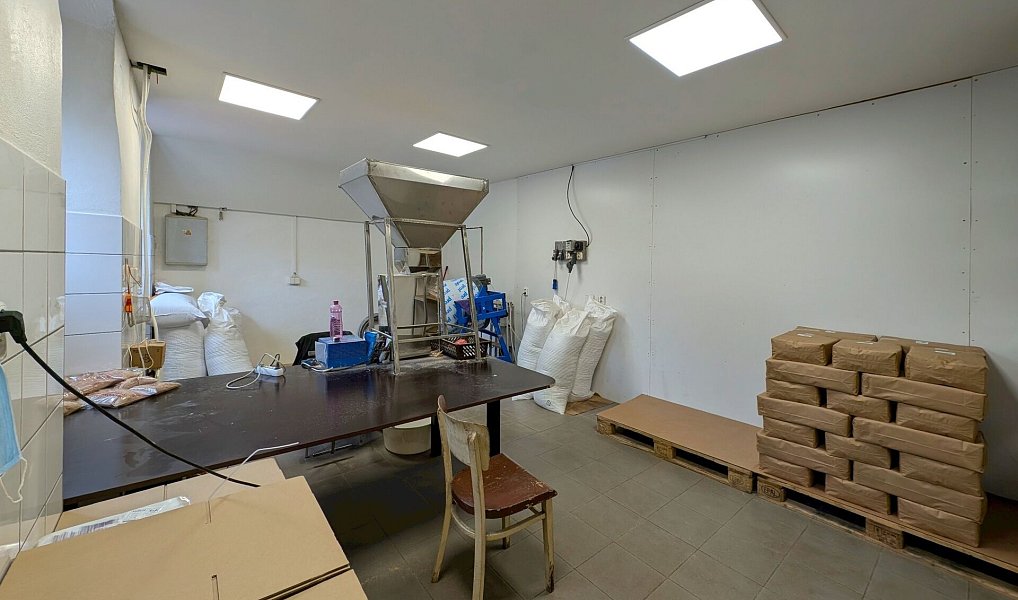 Prodej výrobních prostor 3 600 m², Chrastava – náhled fotky 4