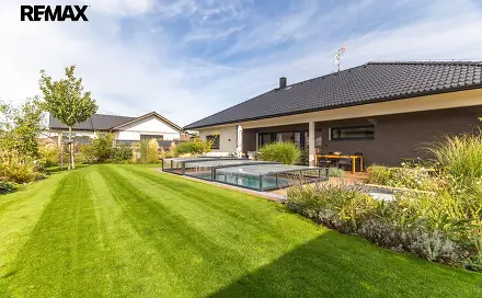 Prodej domu 180 m² s pozemkem 918 m², Černuc, okres Kladno