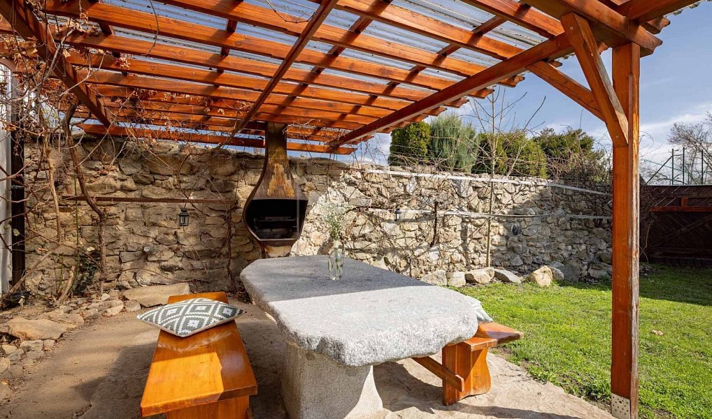 Prodej ubytovacího objektu 250 m², Sedlec-Prčice – náhled fotky 7