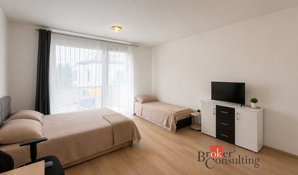 Prodej bytu 1+kk 35 m², Praha – náhled fotky 3