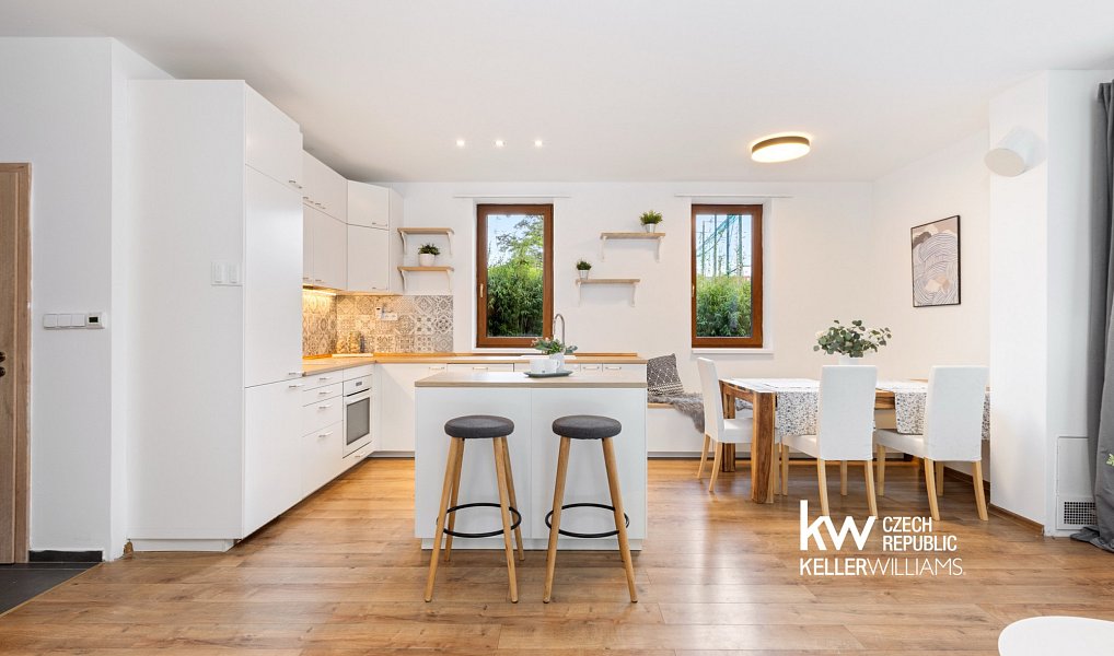 Prodej domu 145 m² s pozemkem 723 m², Zlonín – náhled fotky 5