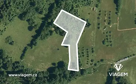 Prodej pole 3 166 m², Karolinka, okres Vsetín