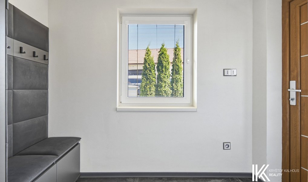 Prodej domu 205 m² s pozemkem 368 m², Třebnouševes – náhled fotky 23