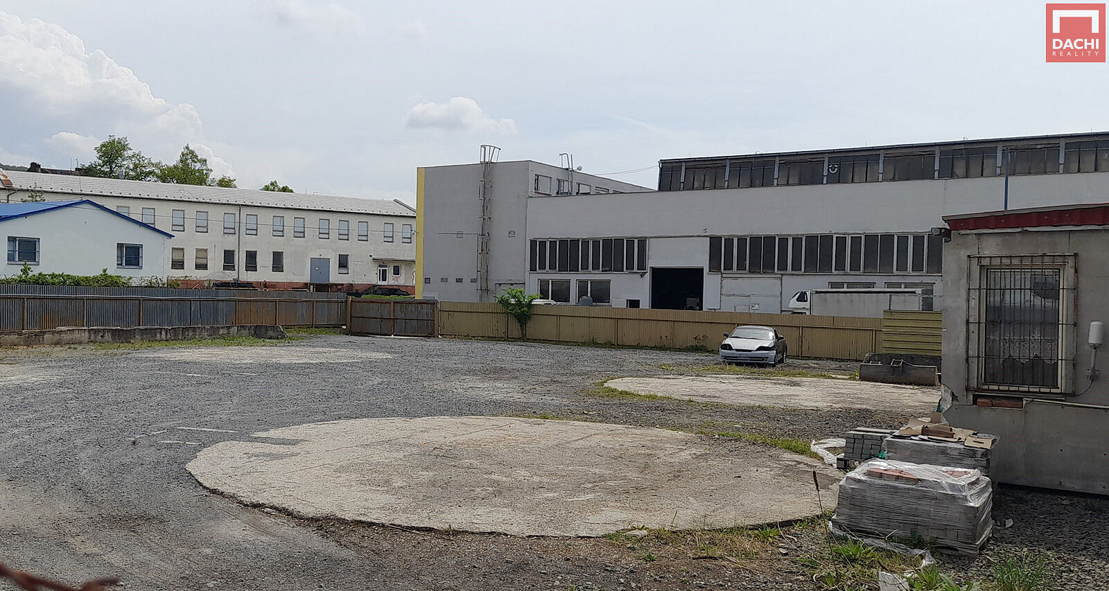 Prodej komerčního pozemku 1 513 m²