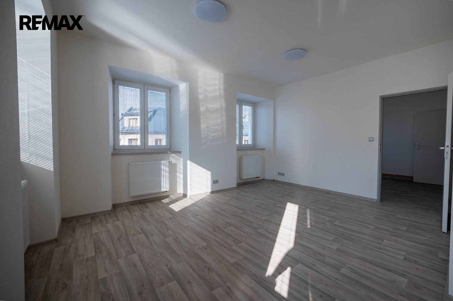 Pronájem bytu 3+kk 83 m² – fotografie 3