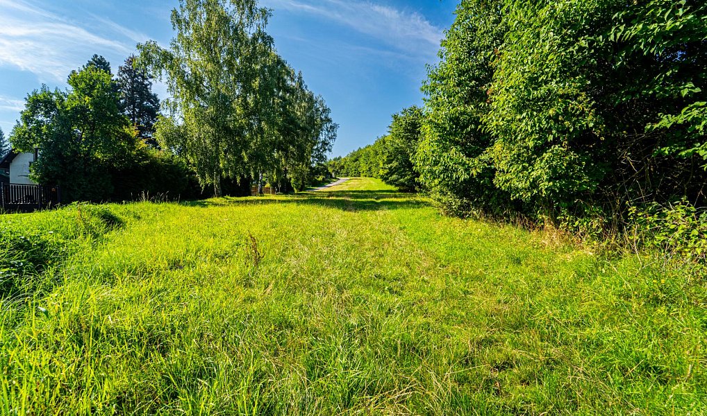 Prodej stavebního pozemku 1 062 m², Kamenice – náhled fotky 9