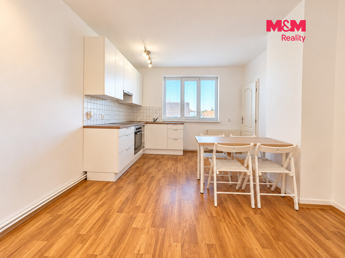 Pronájem bytu 2+1 74 m² – fotografie 2