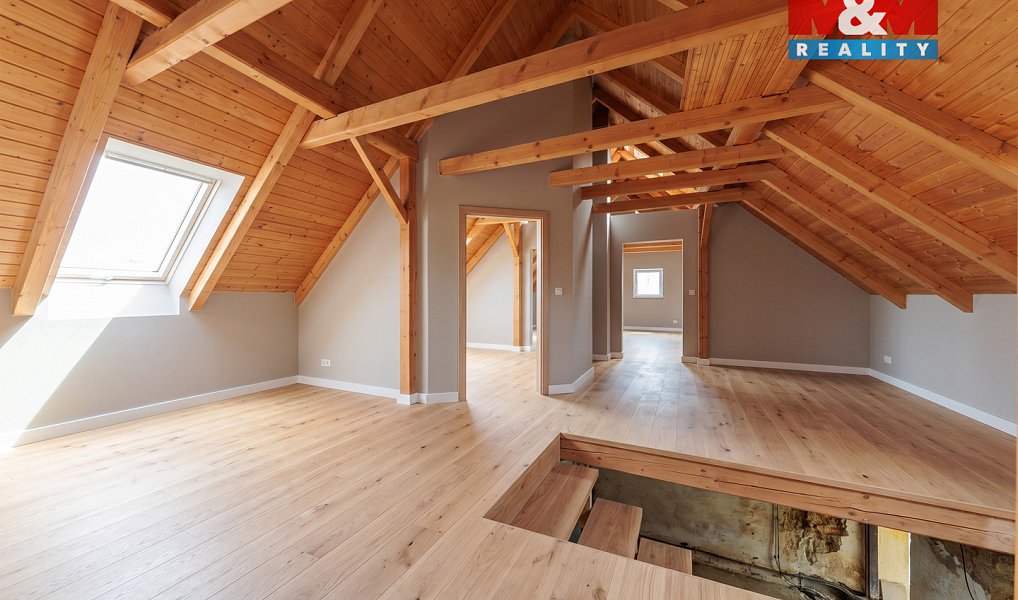 Prodej domu 180 m² s pozemkem 2 810 m², Habartov – náhled fotky 3