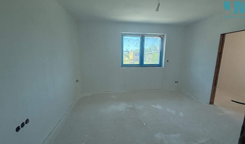 Prodej domu 228 m² s pozemkem 899 m², Hrotovice – náhled fotky 23