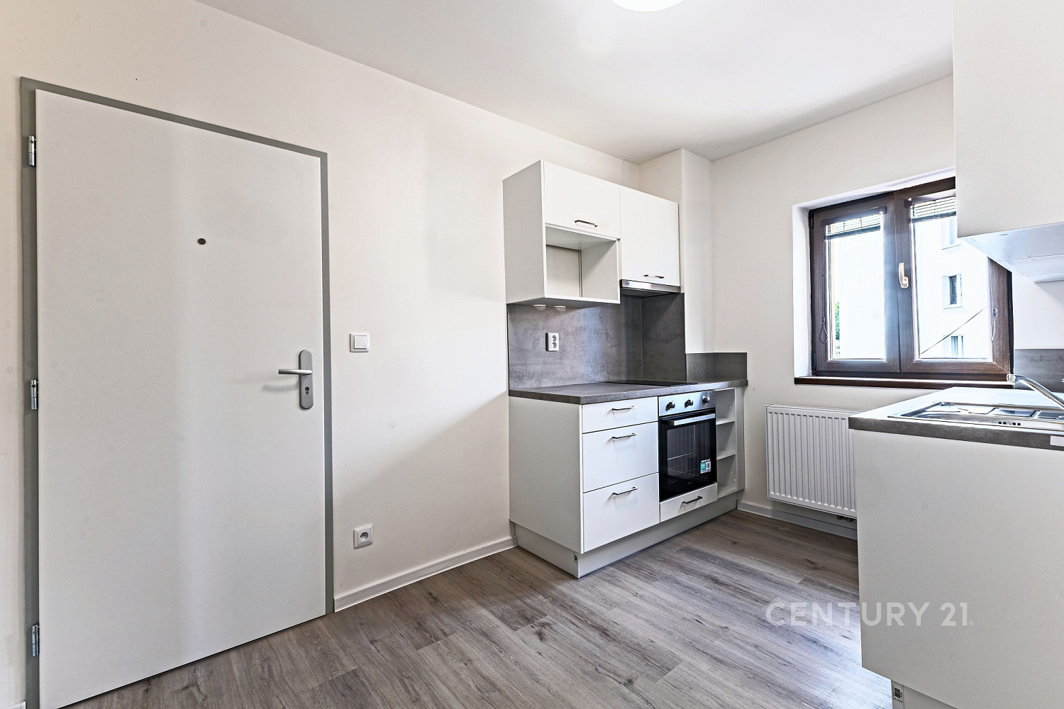 Pronájem bytu 1+1 31 m² – fotografie 2