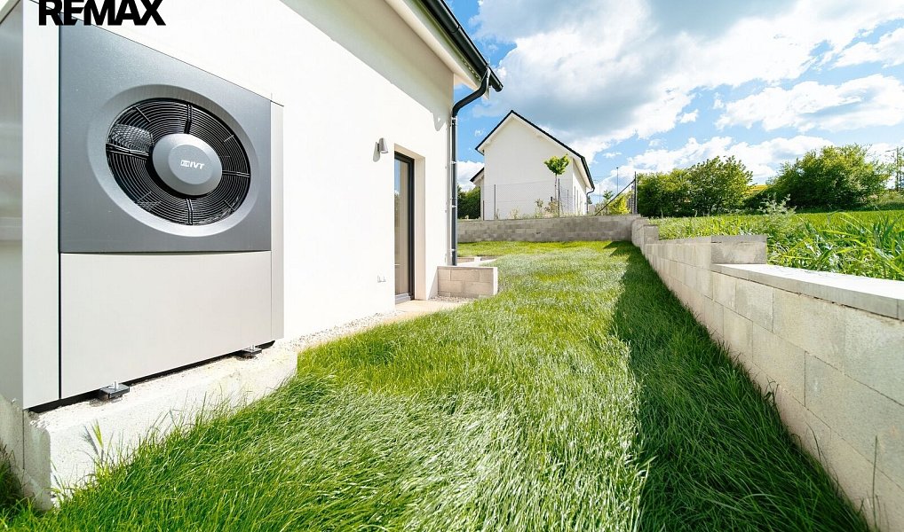 Prodej domu 138 m² s pozemkem 282 m², Lysice – náhled fotky 11