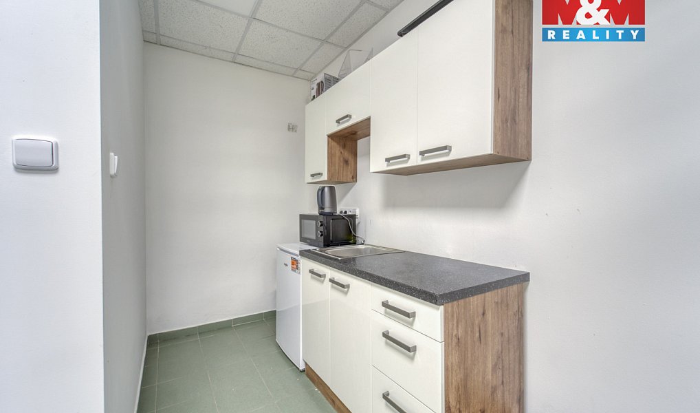 Pronájem obchodních prostor 360 m², Plzeň – náhled fotky 6