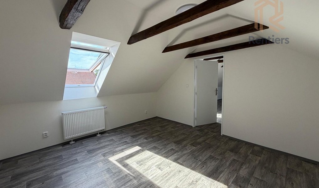 Prodej domu 145 m² s pozemkem 265 m², Rostoklaty – náhled fotky 15