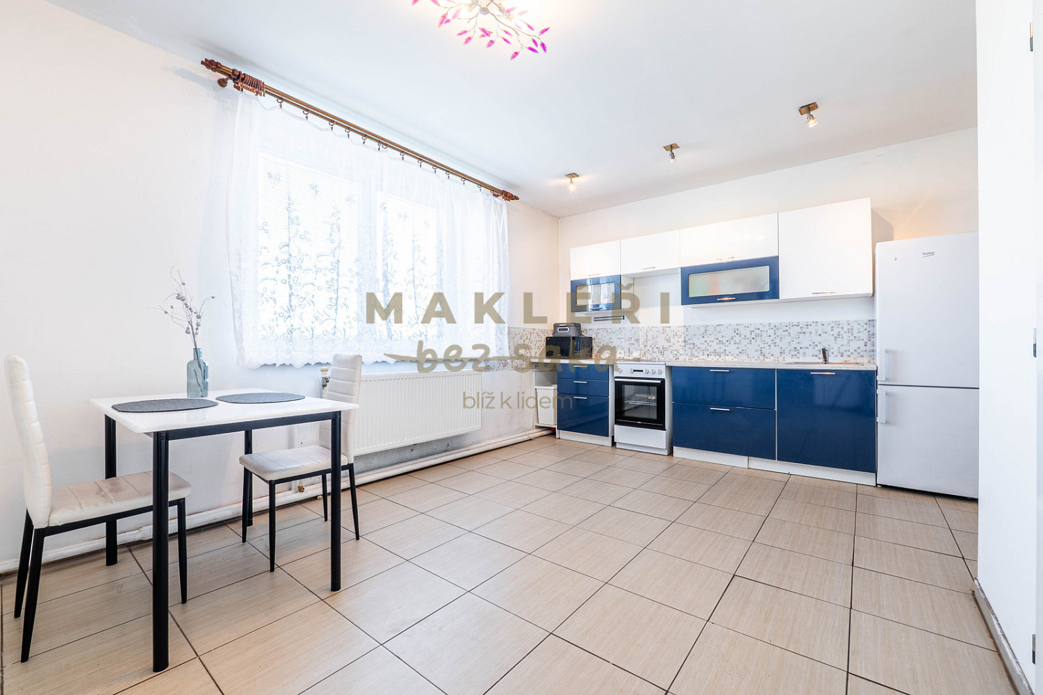 Prodej domu 224 m² s pozemkem 1 092 m² — photo 2