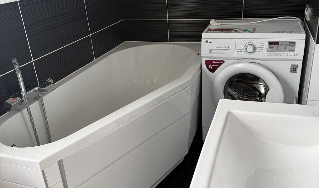 Prodej domu 429 m² s pozemkem 365 m², Ostrava – náhled fotky 4