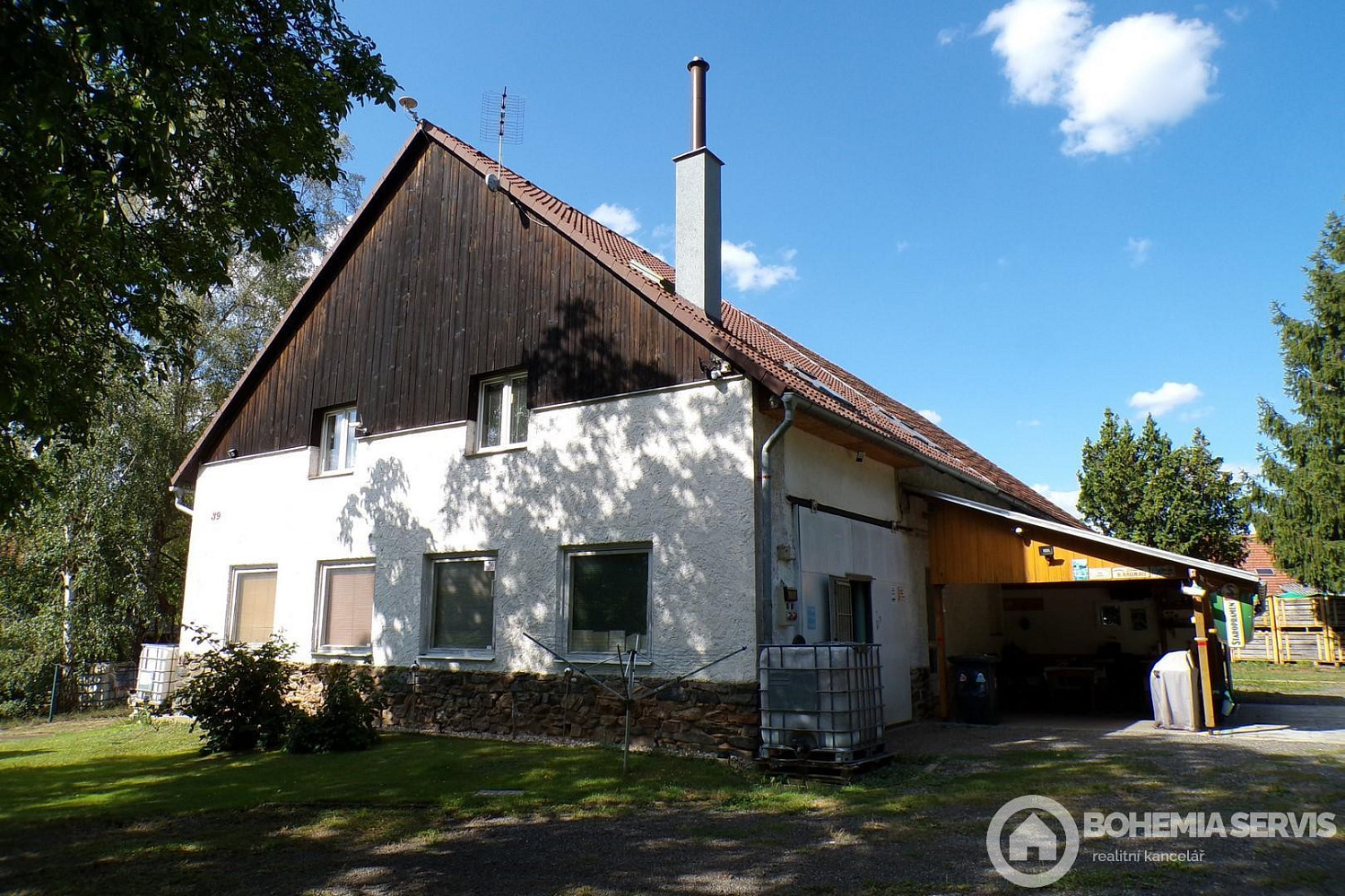 Prodej domu 205 m² s pozemkem 6 330 m²