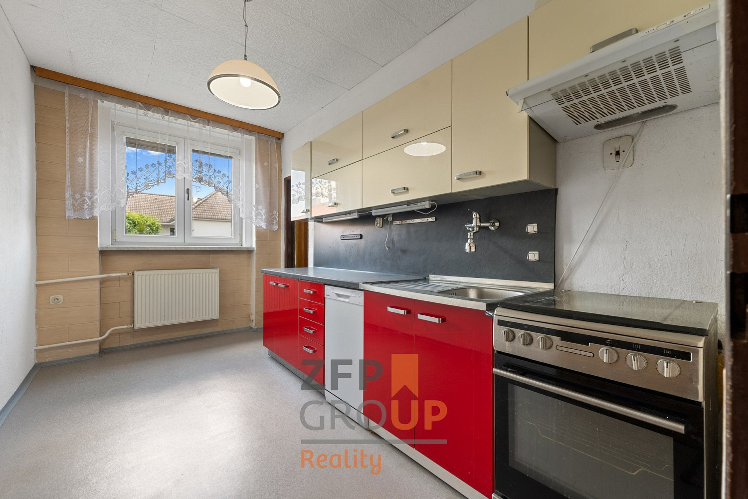 Prodej domu 165 m² s pozemkem 596 m²