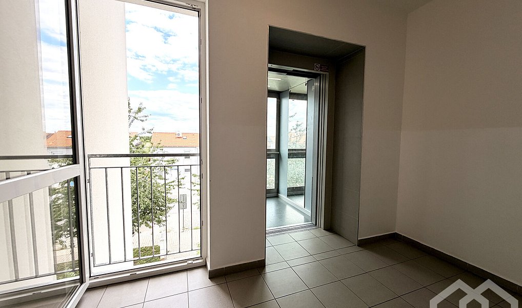 Prodej bytu 2+kk 56 m², Chýně – náhled fotky 17