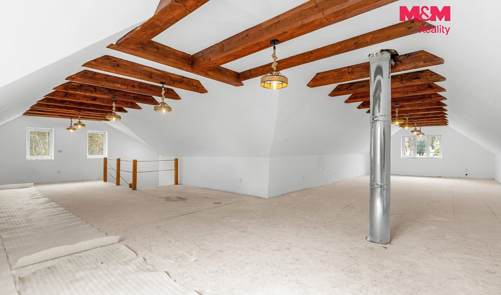 Prodej domu 288 m² s pozemkem 584 m², Peruc – náhled fotky 16