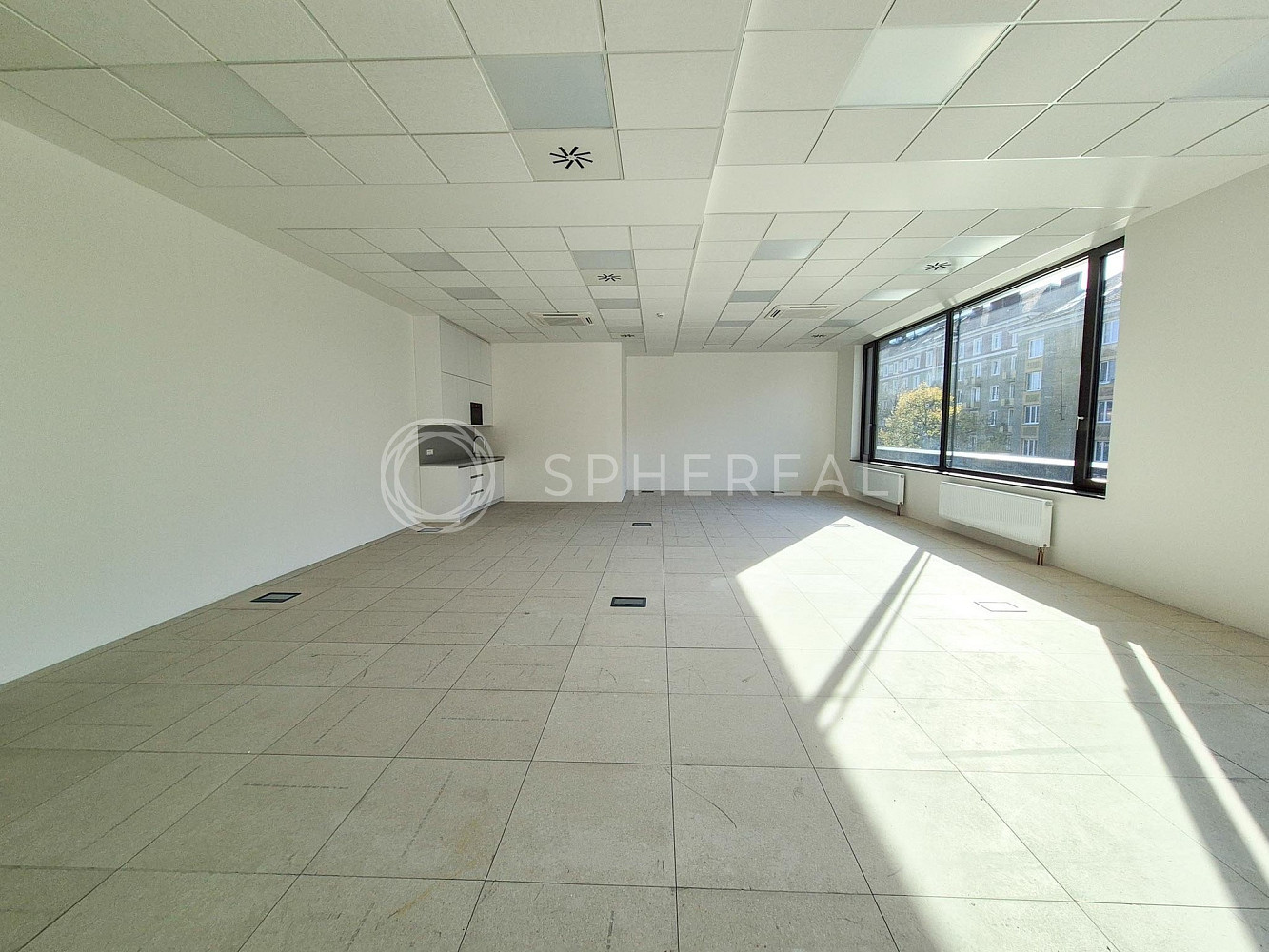 Pronájem kanceláře 1 800 m² – fotografie 4