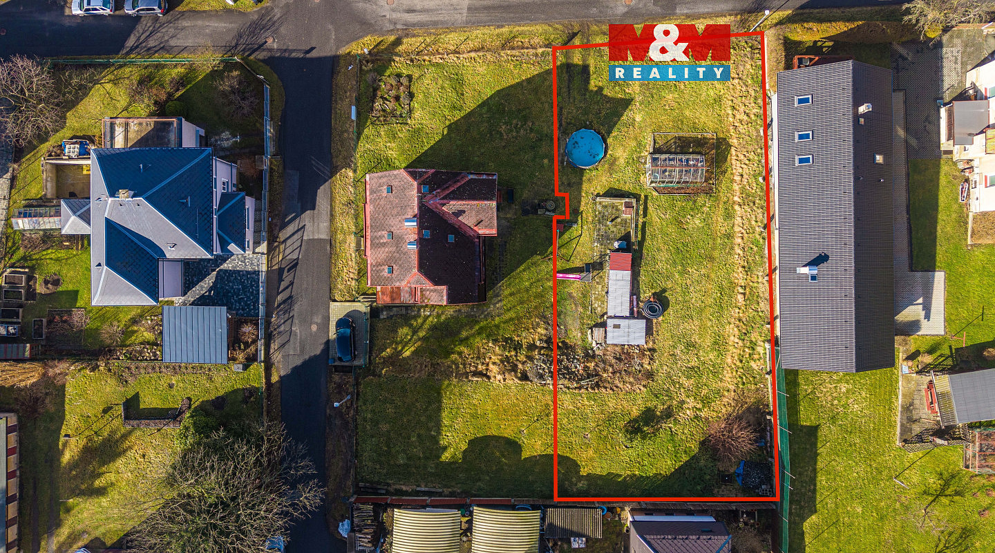 Prodej stavebního pozemku 800 m²