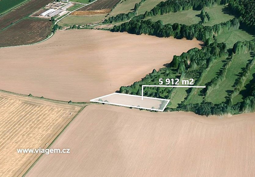 Prodej pole 739 m²