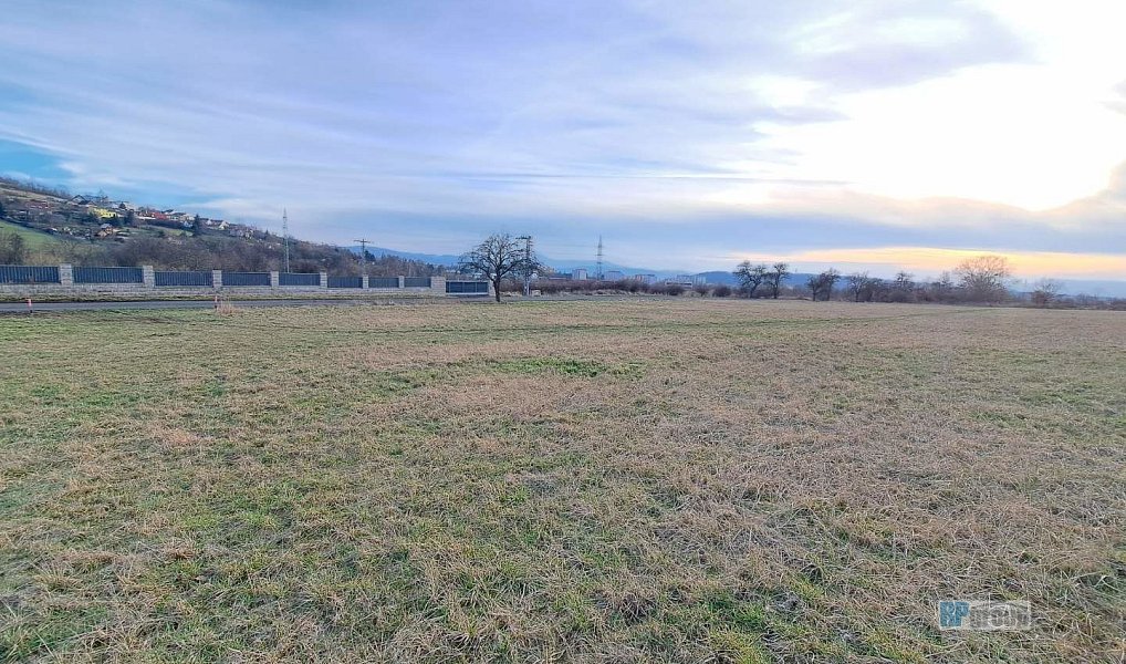 Prodej stavebního pozemku 1 150 m², Chuderov – náhled fotky 3