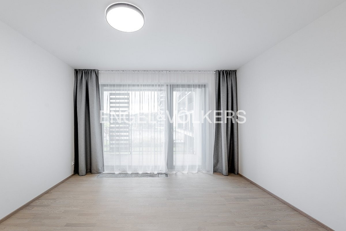 Pronájem bytu 2+kk 56 m² – fotografie 3