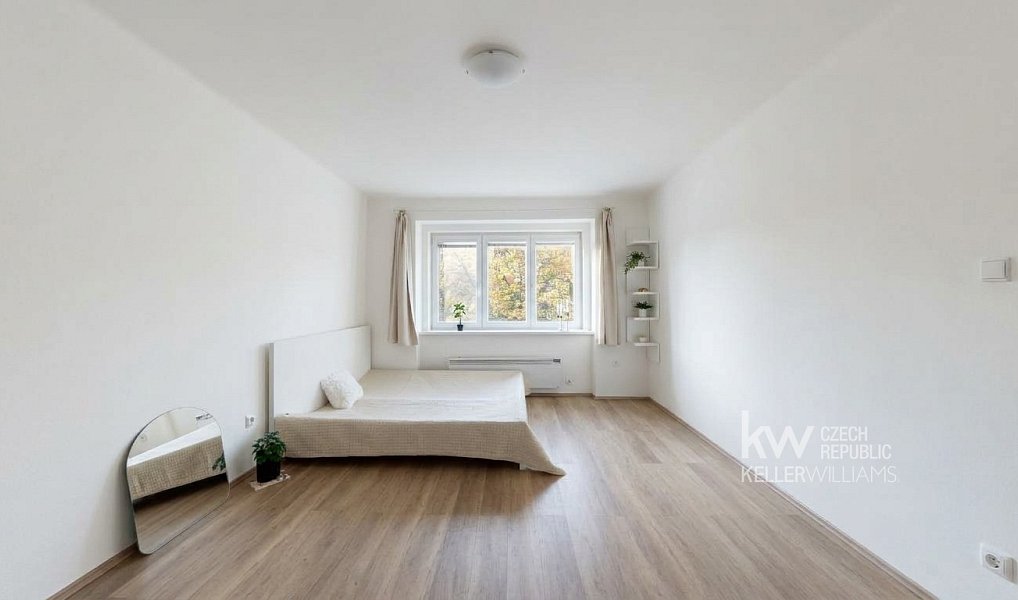 Pronájem bytu 1+1 33 m², Praha – náhled fotky 4