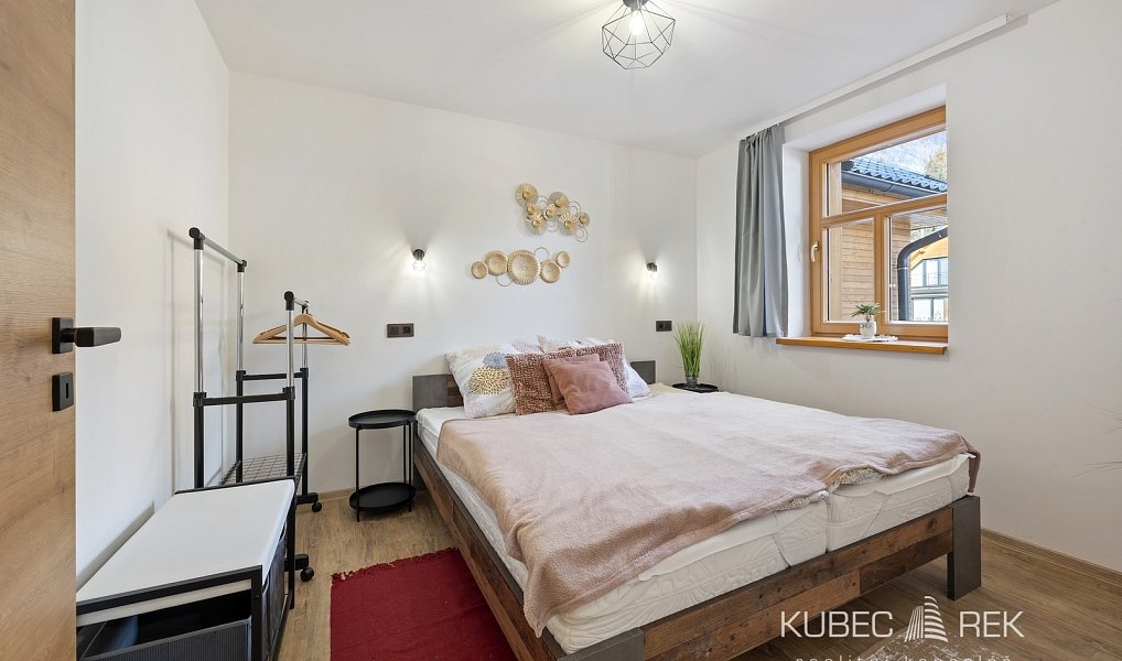 Prodej bytu 3+kk 57 m², Horní Planá – náhled fotky 10