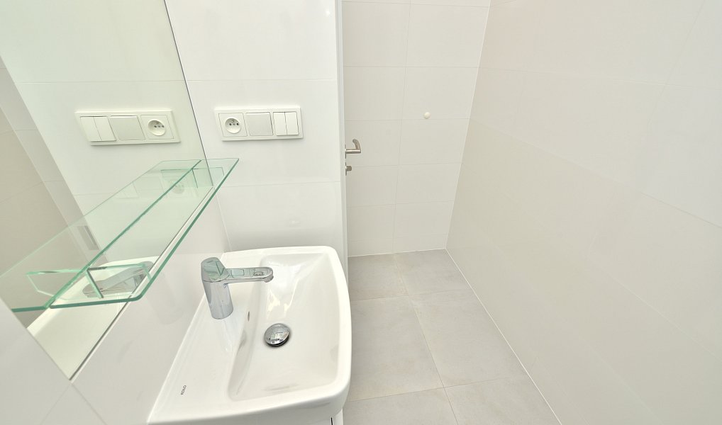 Pronájem bytu 1+kk 29 m², Praha – náhled fotky 15