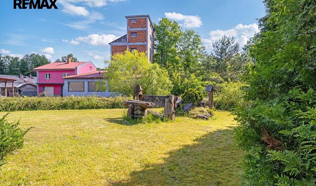 Prodej komerčního objektu (jiného typu) 371 m², Jesenný – náhled fotky 17