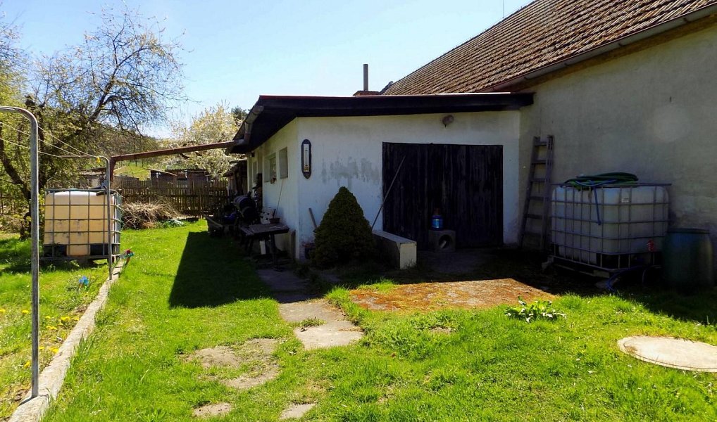 Prodej domu 331 m² s pozemkem 746 m², Skalka u Doks – náhled fotky 4