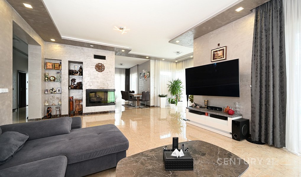 Prodej domu 243 m² s pozemkem 850 m², Květnice – náhled fotky 7