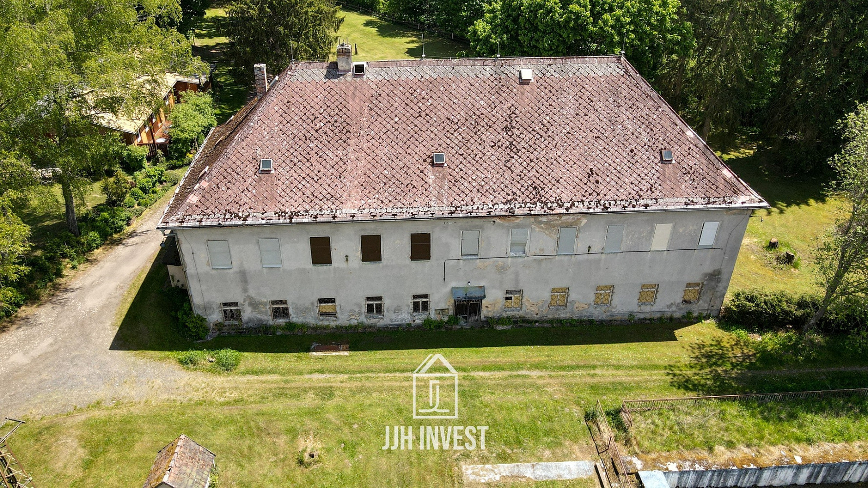 Prodej historické vily / bývalého hotelu s potenciálem Mariánskolázeňsko – pohled 3