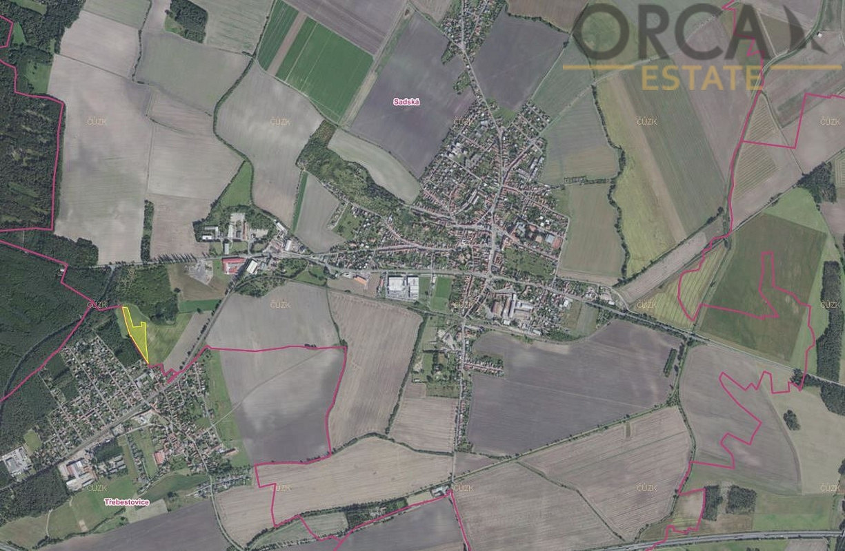 Prodej stavebního pozemku 3 372 m² – pohled 3
