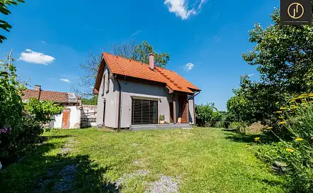 Prodej domu 102 m² s pozemkem 988 m², Pečecká, Pečky - Velké Chvalovice, okres Kolín
