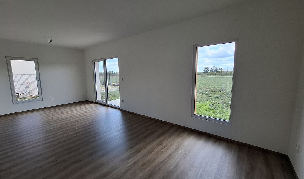 Prodej domu 108 m² s pozemkem 271 m², Nehvizdy – náhled fotky 3
