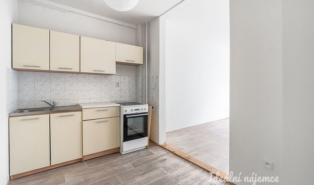 Pronájem bytu 2+kk, 50 m², Kročehlavy - Kladno, Kladno