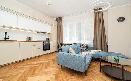 Prodej bytu 1+kk 35 m², Pobřežní, Praha 8 - Karlín