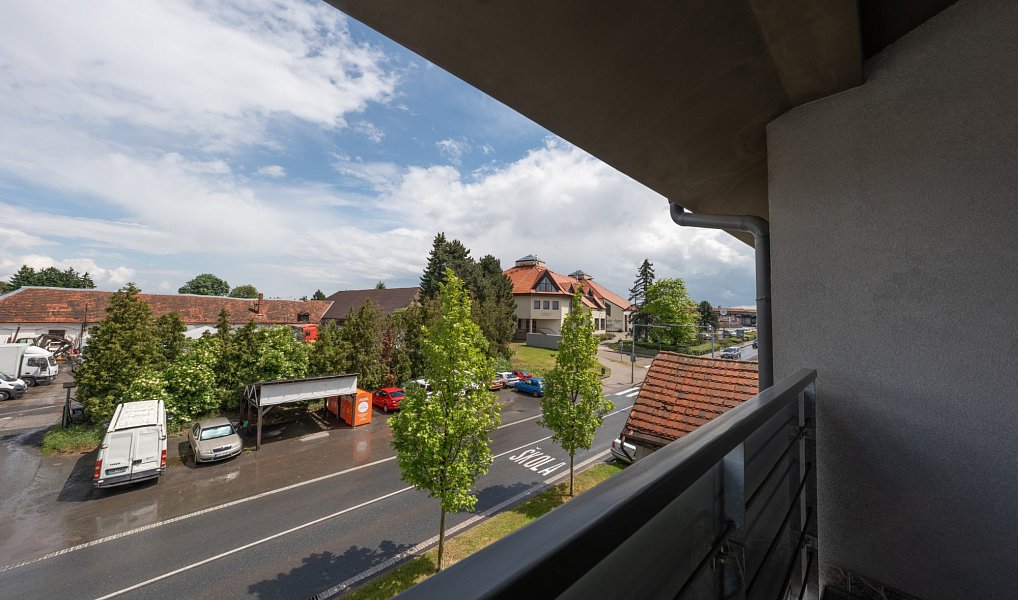 Prodej domu 340 m² s pozemkem 450 m², Jesenice – náhled fotky 29