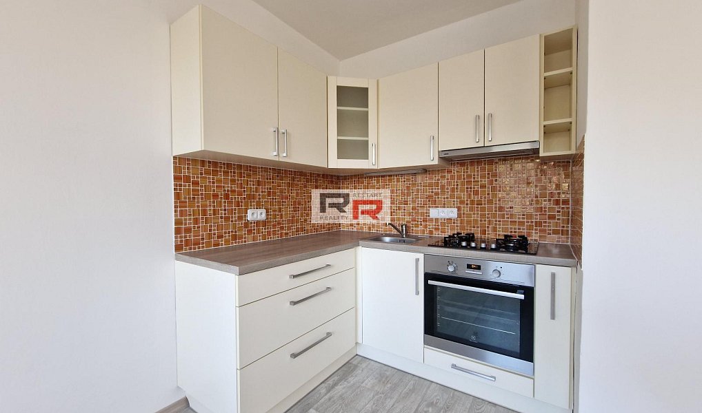 Pronájem bytu 1+1 37 m², Olomouc – fotka 1 z 13
