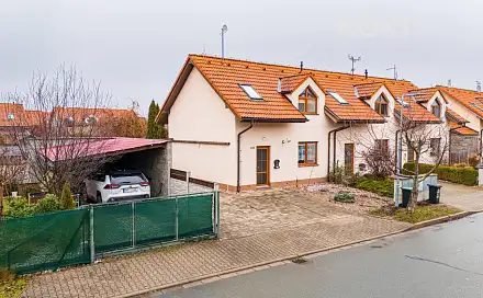 Pronájem domu 78 m² s pozemkem 321 m², Němčice, okres Pardubice