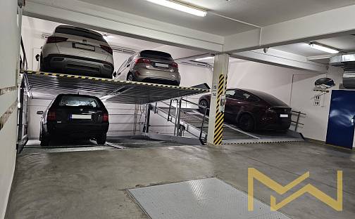 Parkovací stání v podzemní garáži v atraktivní lokalitě Prahy 1, Štěpánská, Praha 1 - Nové Město