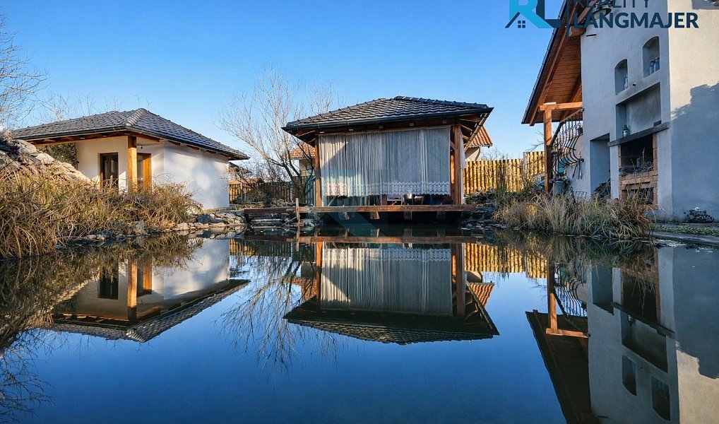 Prodej domu 225 m² s pozemkem 1 973 m², Líně – náhled fotky 22